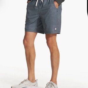 Vuori Men's lined Kore Shorts medium